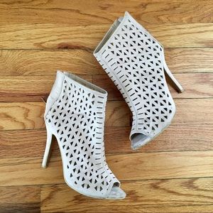Tilly’s | Suede Perforated Heels